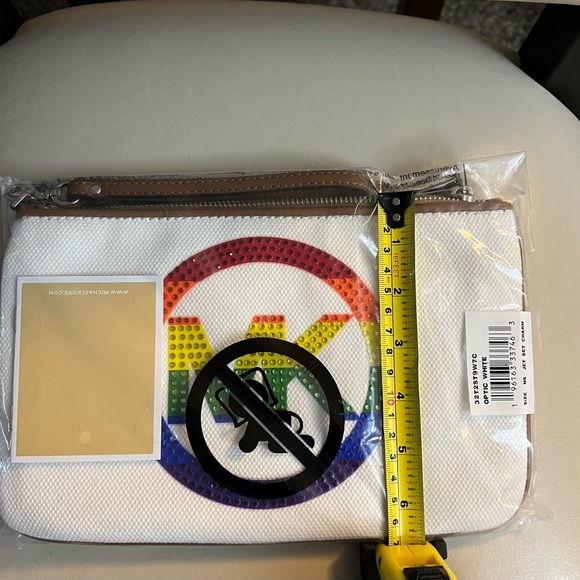 MICHAEL Michael Kors® Jet Set Charm Large Top Zip Wristlet - Picture 11 of 13